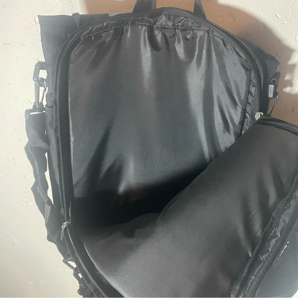 Solaire laptop backpack